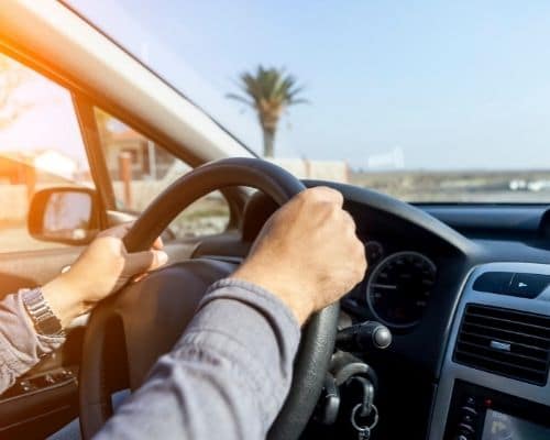 5 Defensive Driving Tips to Avoid a Lutz Car Accident